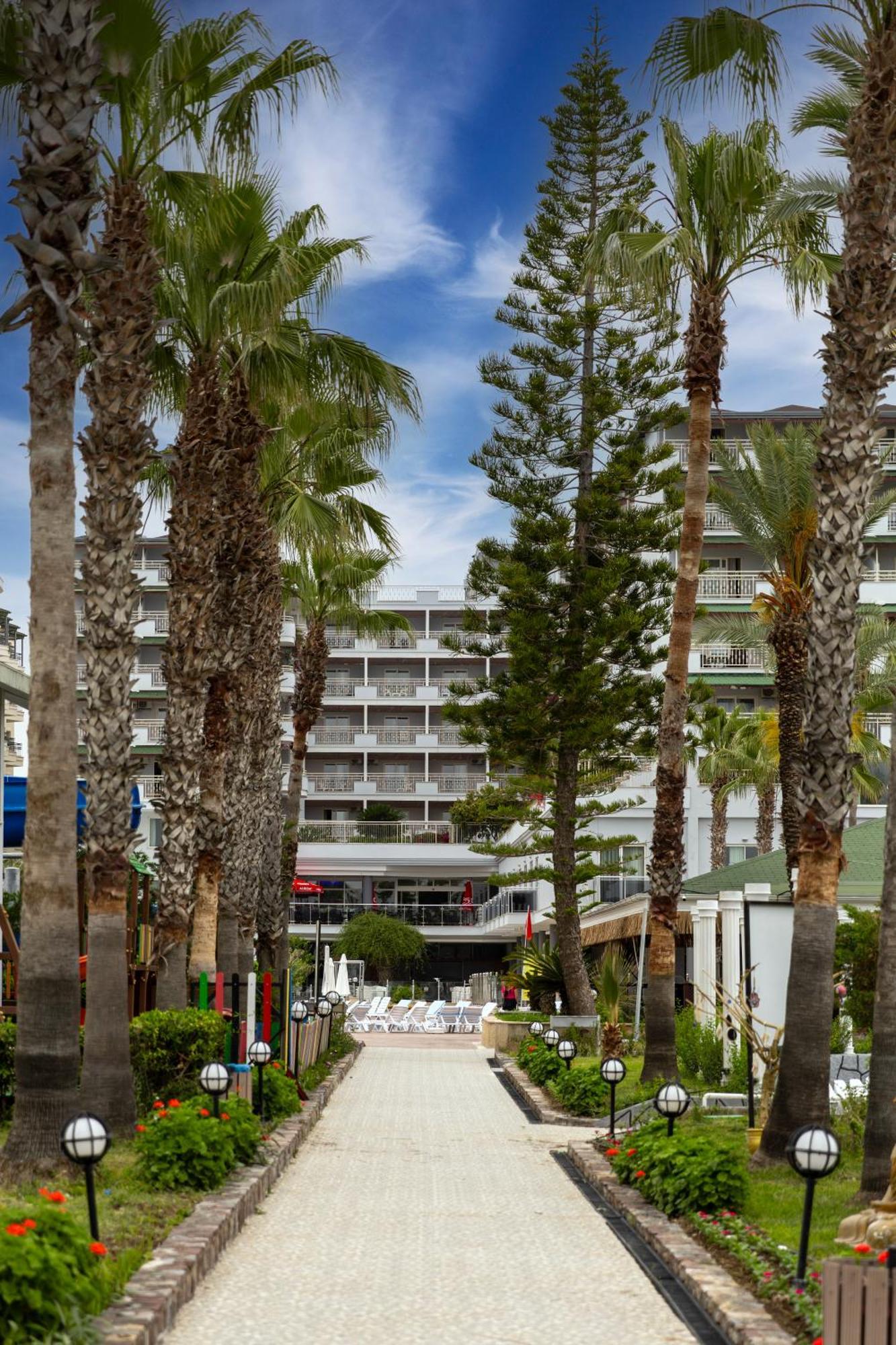 Holiday Park Resort Okurcalar Exterior foto