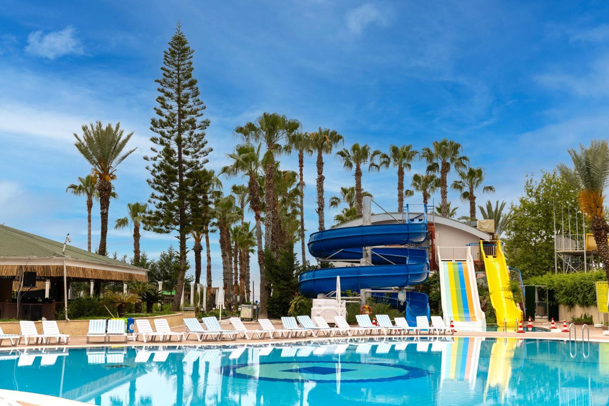 Holiday Park Resort Okurcalar Exterior foto