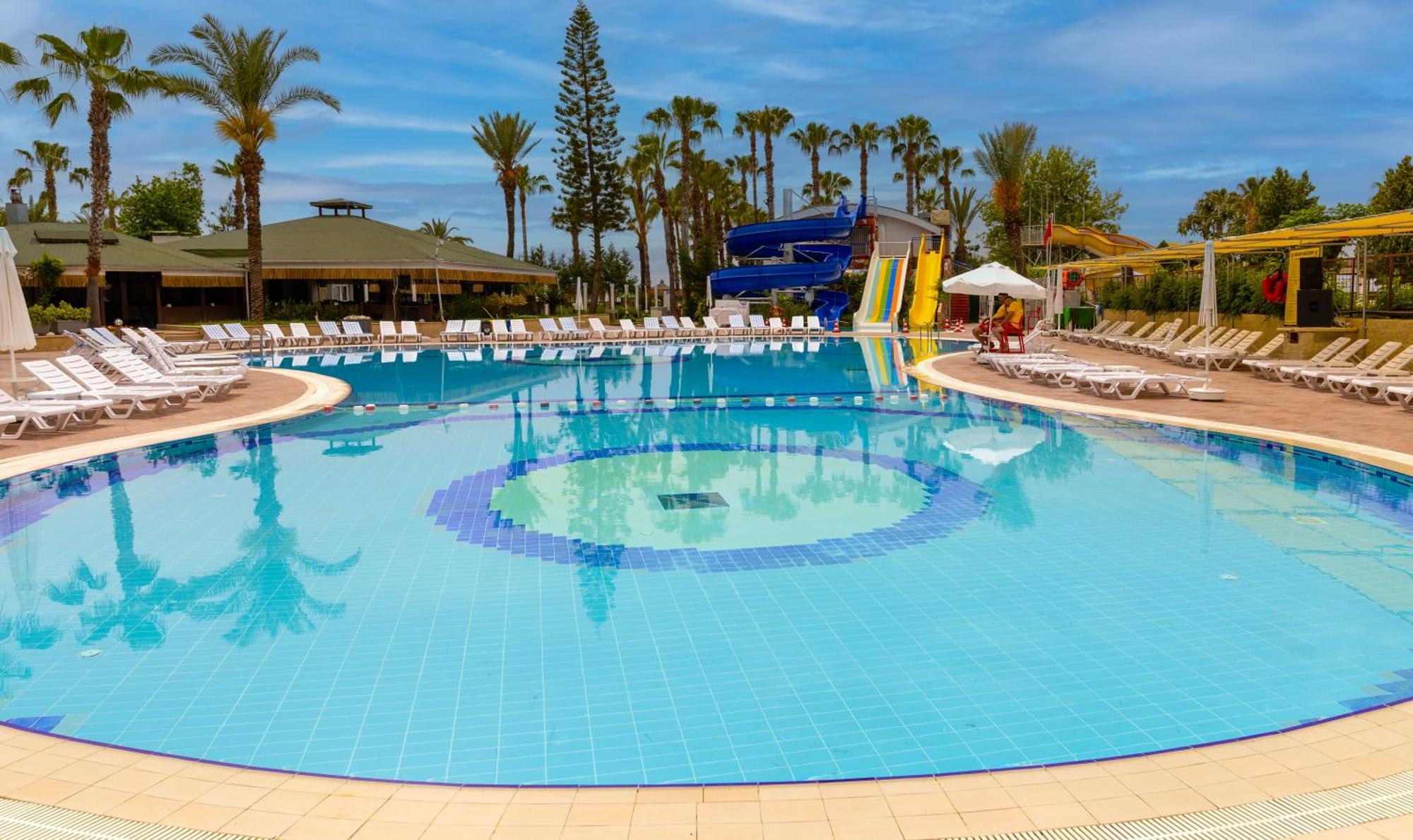 Holiday Park Resort Okurcalar Exterior foto